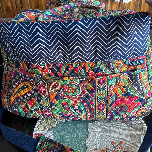Vera Bradley Grand Tote. Retired pattern - Picture 3 of 8
